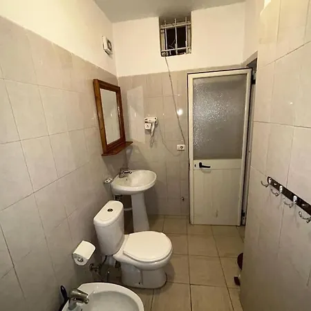 Rezidenca Hasanaj 3 *